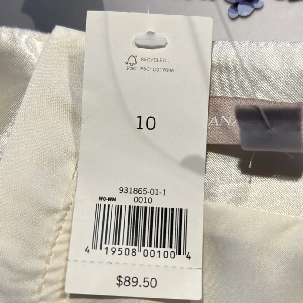 Banana Republic Winter White - Cocoon Skirt - Picture 5 of 8